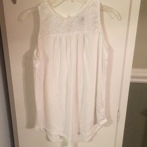 Girl’s White sleeveless top